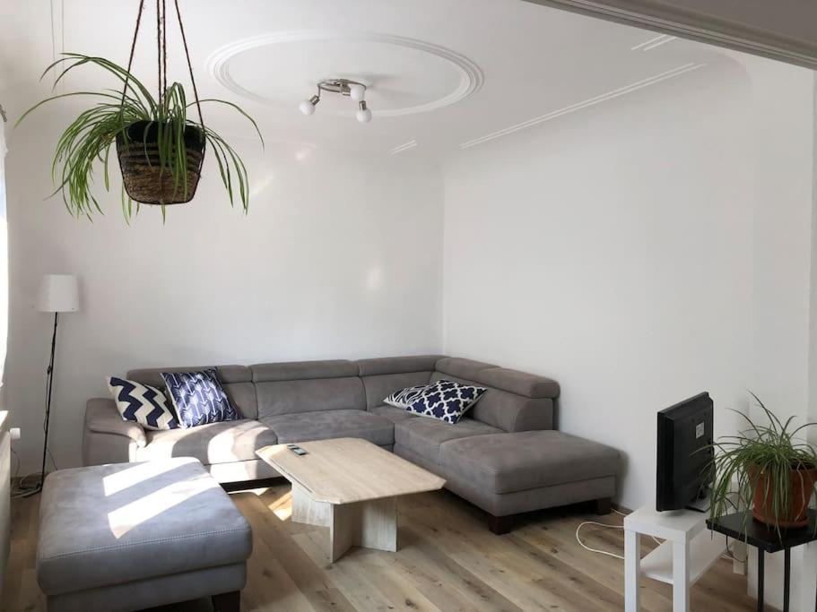 Вилла Family House Bibertal Экстерьер фото